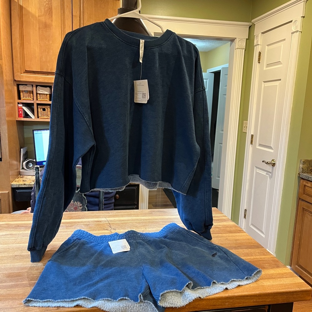 Nwt Fabletics knit crop sweatshirt and short set
Denim blue